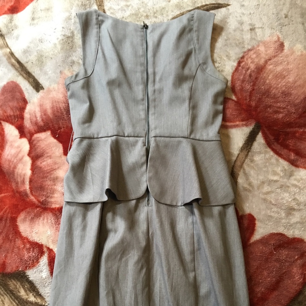 Dress - Picture 5 of 6